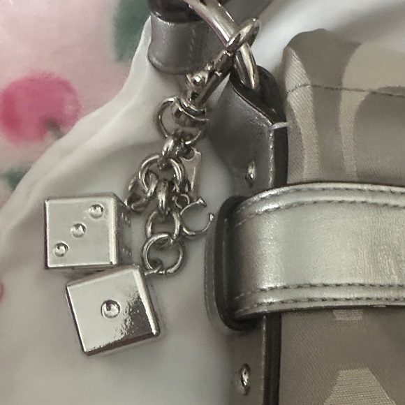 Coach Silver Bag - Picture 12 of 12